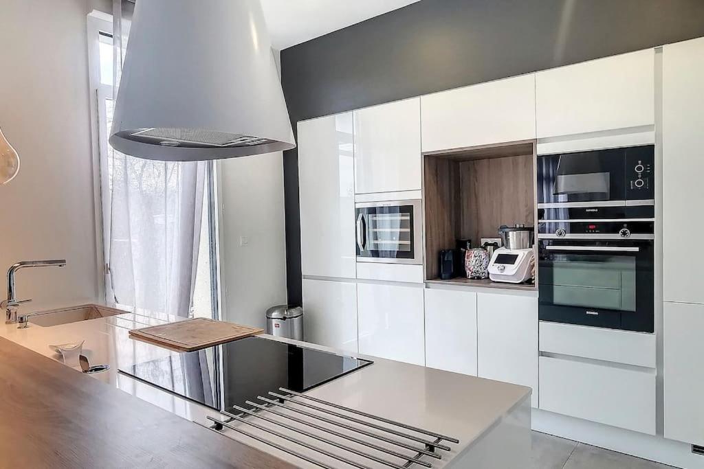 Appartamento Duplex En Rez De Jardin Neuville-sur-Saône Esterno foto